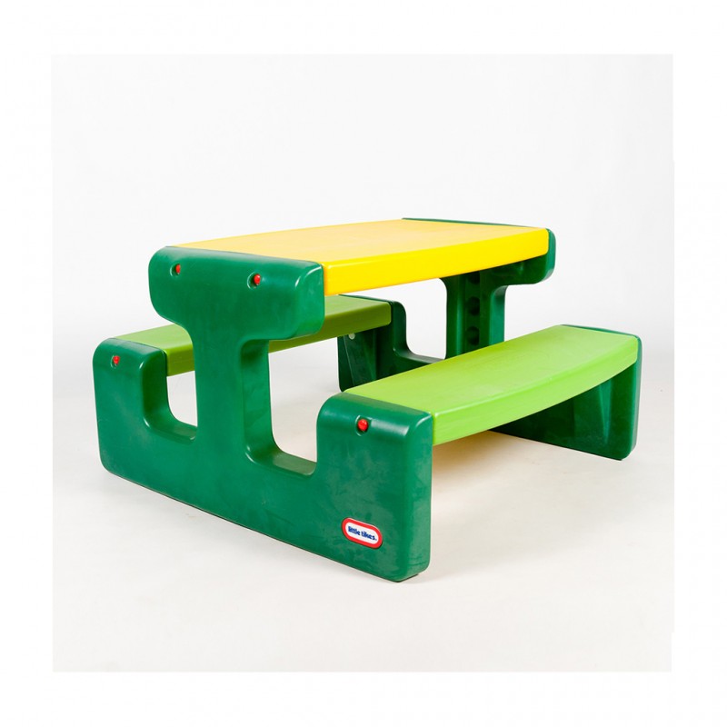Little Tikes Large Picnic Table - Evergreen Little Tikes Large Picnic Table - Evergreen