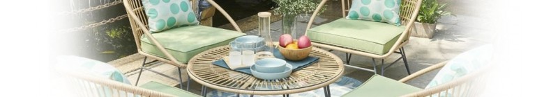Outdoor Tables & Chairs